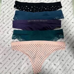 Victoria’s Secret Thong panties set